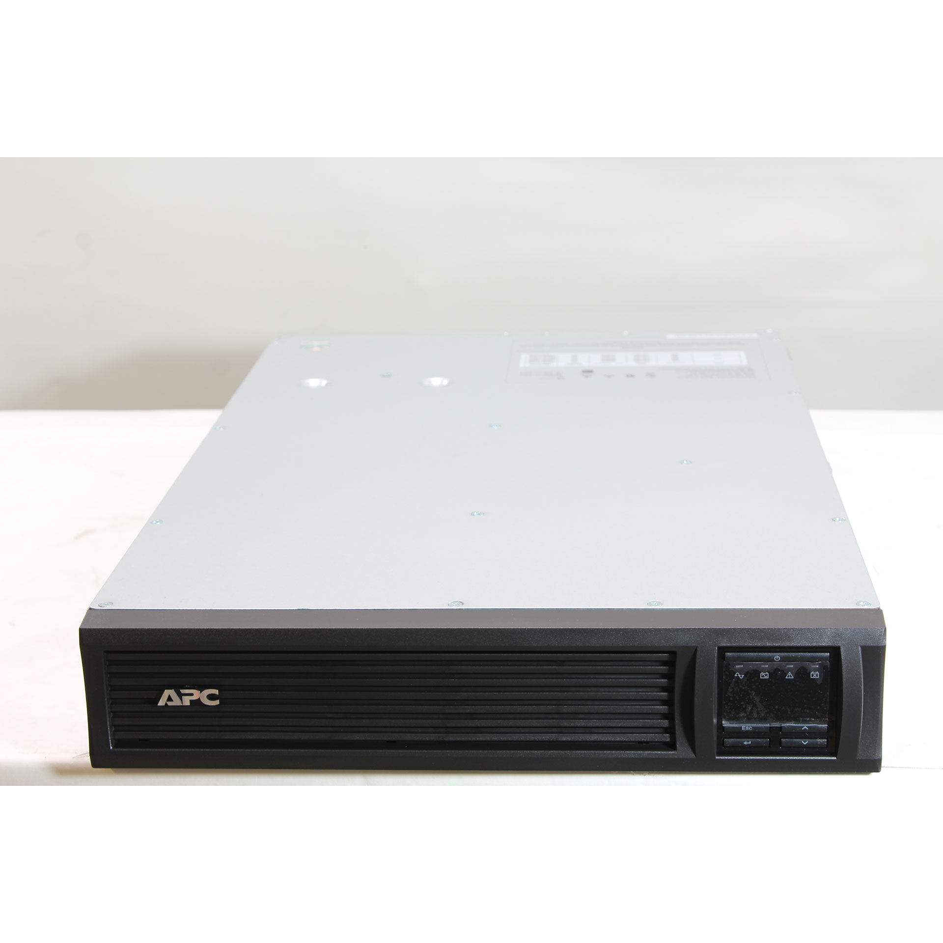 APC Smart-UPS 2200VA RM 2U LCD 120V SMT2200RM2U