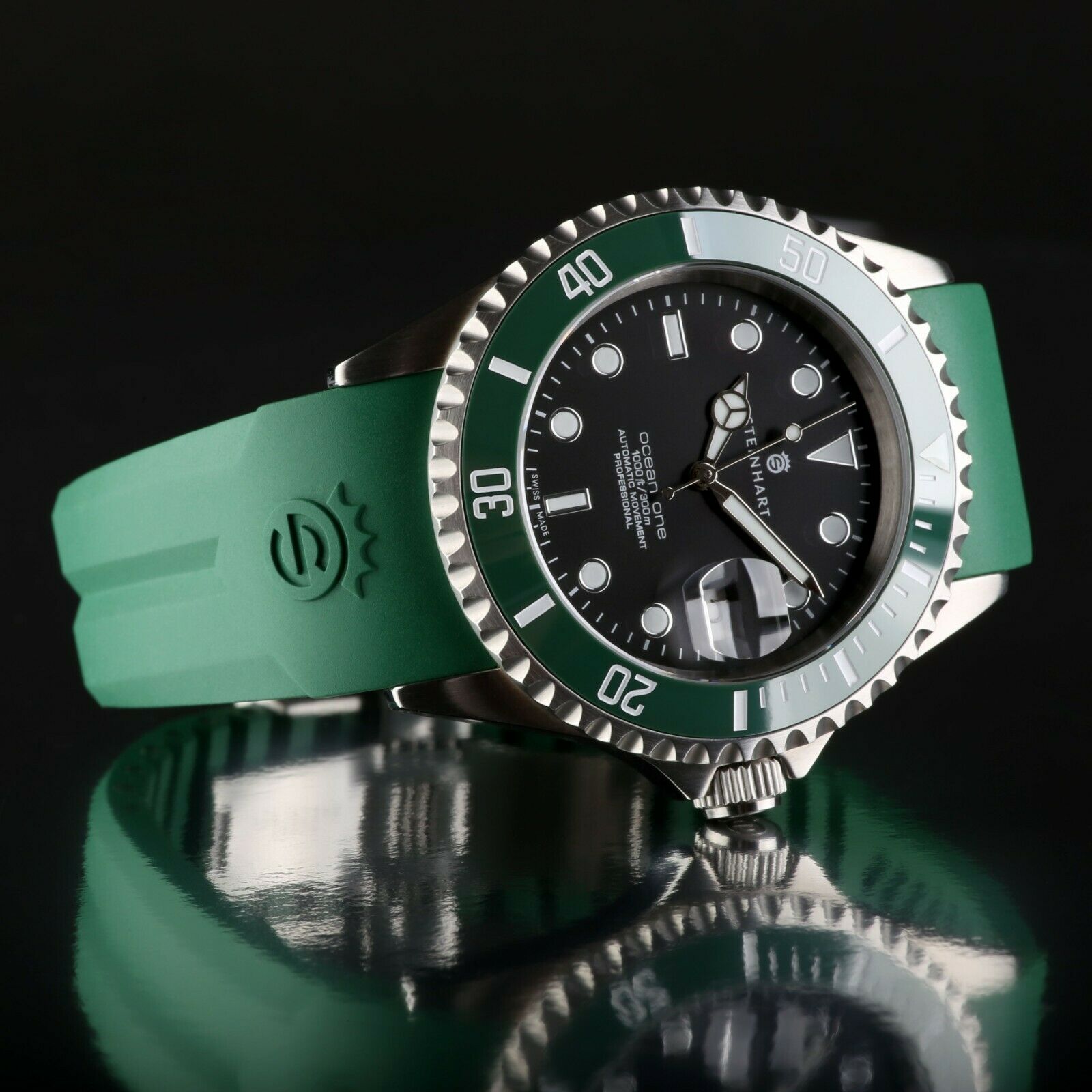 Steinhart OCEAN 1 Green Ceramic 42mm Swiss Automatic Watch with an Original Green Silicone Strap (clasp)